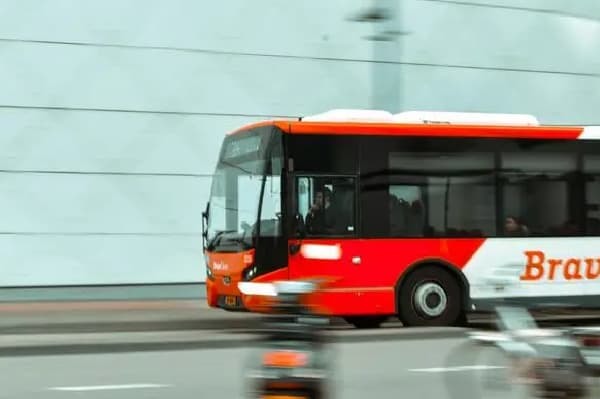 Exersează pentru examenul DRPCIV cu Drivly