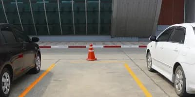 Oprirea, stationarea si parcarea Oprirea, stationarea si parcarea