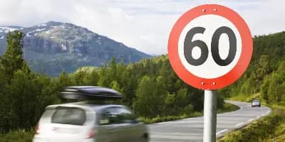 Viteza si distanta dintre vehicule Viteza si distanta dintre vehicule